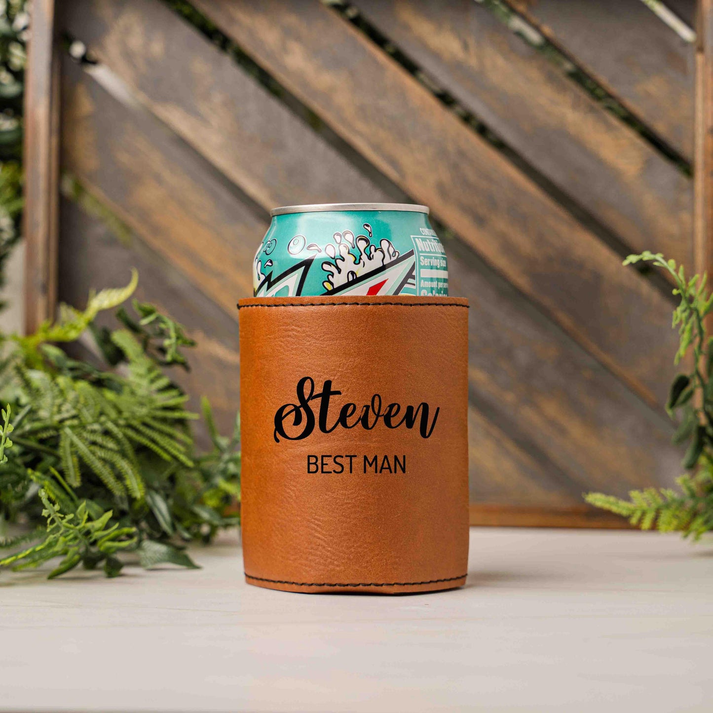 Personalized leather drink sleeves with name wedding title, Custom groomsman proposal gift, beverage holders, beer can cooler, bottle Coolie