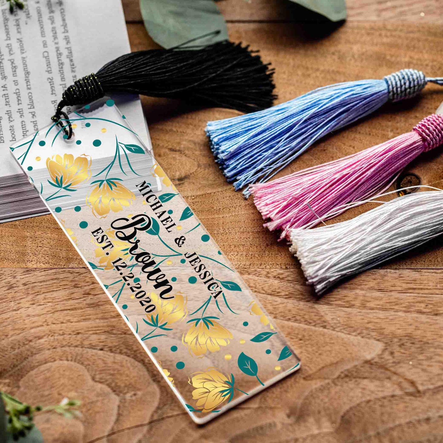 Personalized bookmark for new couple with names and wedding date, Custom Book Lover Reader gift, Newly Wed, Wedding Shower Gift