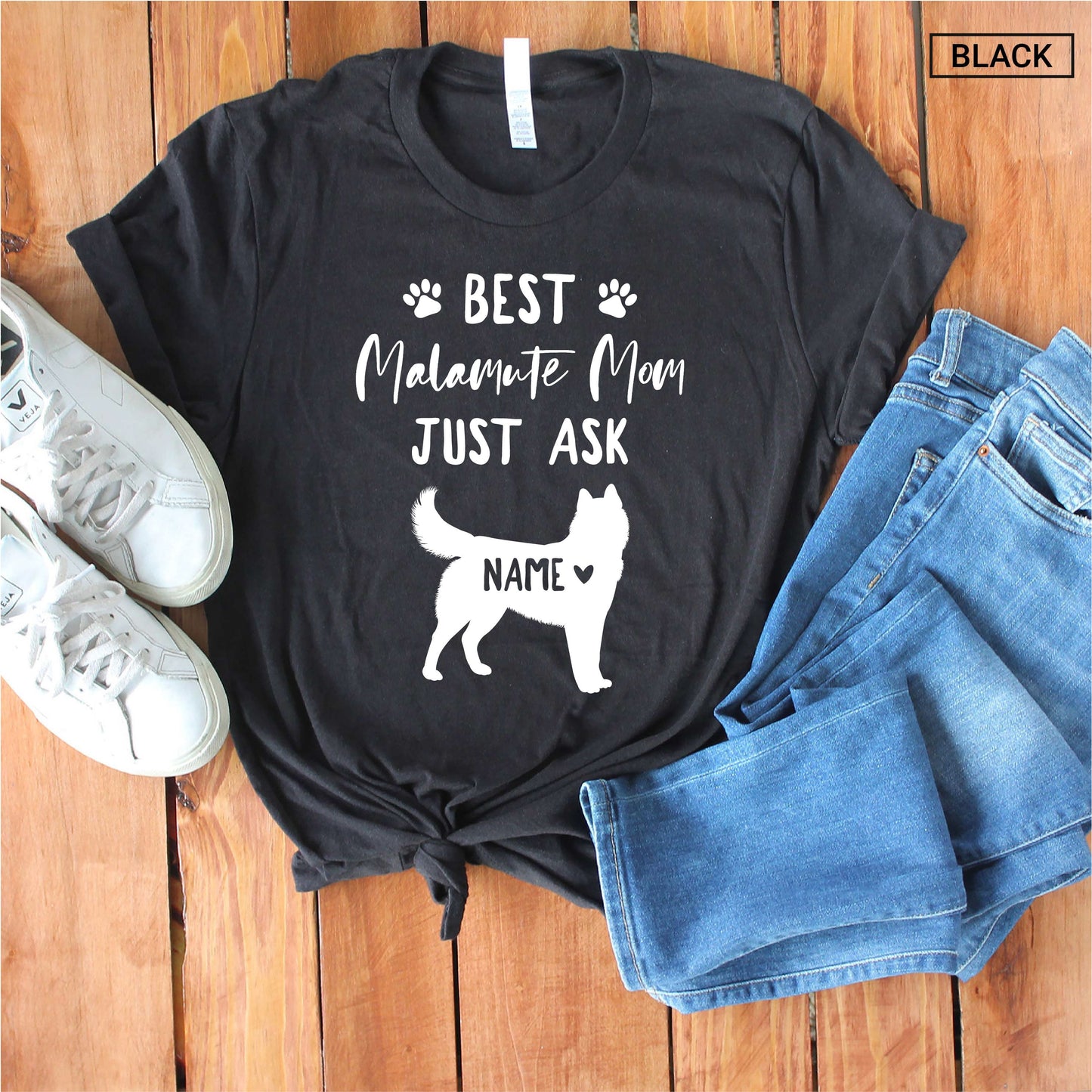 Personalized Alaskan Malamute Mom Shirt - Gift - [Unisex Shirt]