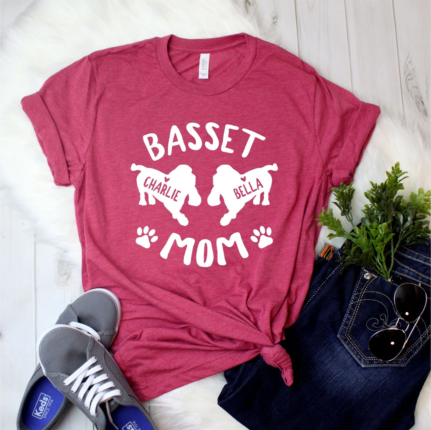 Personalized Basset Hound Mom Shirt - Basset Mom - Basset Mama Shirt - Gift [Unisex Shirt]