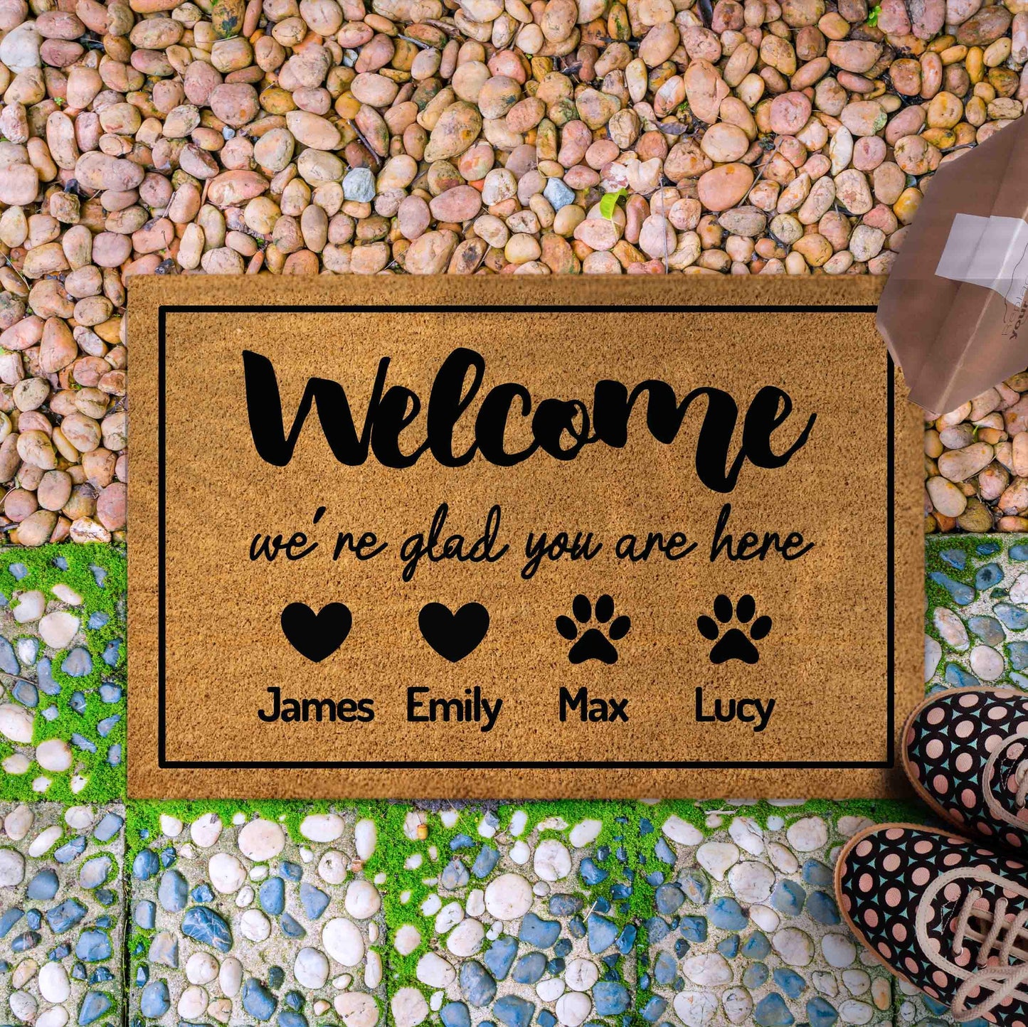 Personalized Welcome Doormat with Family Member and Dog / Cat Pet Names, Custom name doormat,  Housewarming Gift, House Decor Outdoor Mat