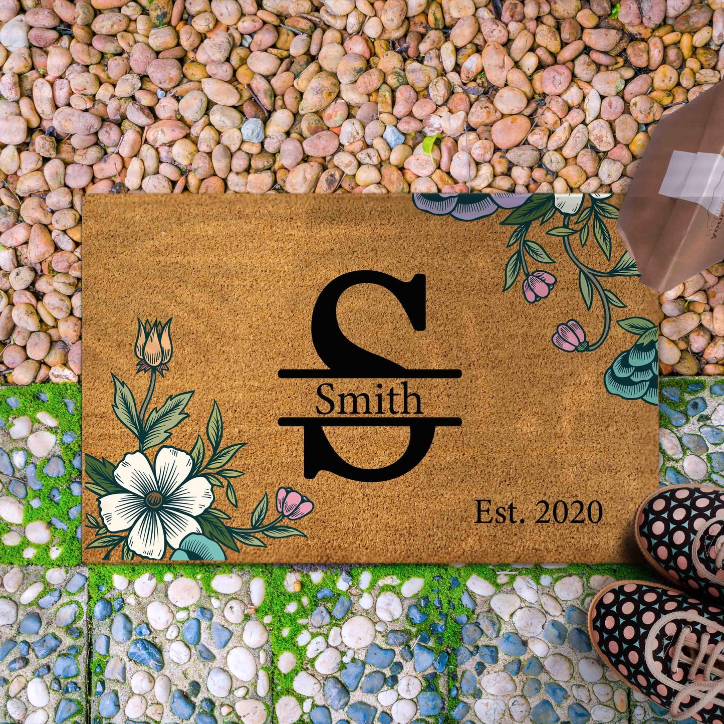 Personalized Welcome Doormat with Family Name, Custom monogram last name initial letter doormat,  Housewarming Gift, House Decor Outdoor Mat